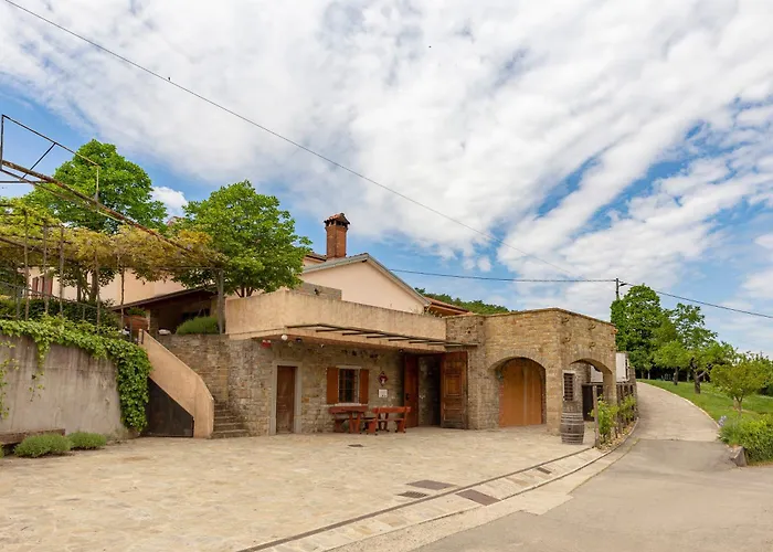 Razman Wine Rooms Gračišče fotorgafie