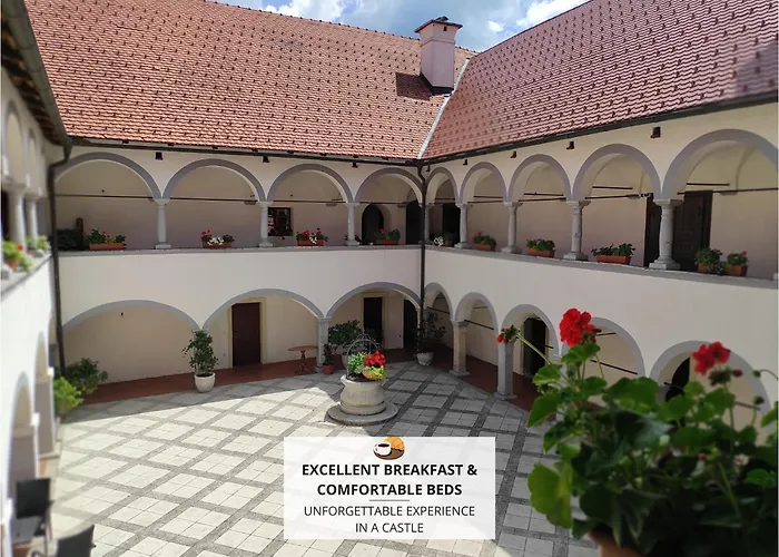 Grad Tustanj Bed & Breakfast Moravce fotoğrafı