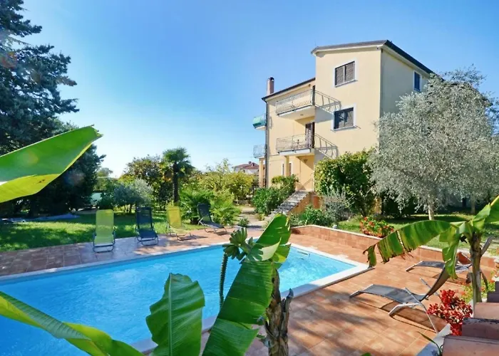 Apartment Nettes Appartement In Valica Mit Grossem Garten By Interhome Mazurija fotorgafie