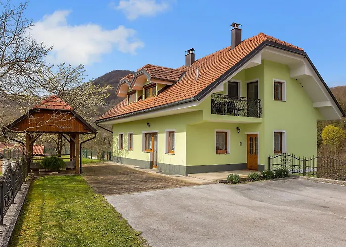 Smajdek Farm Stay Near Thermal Spas & Nature Park Podsreda photo