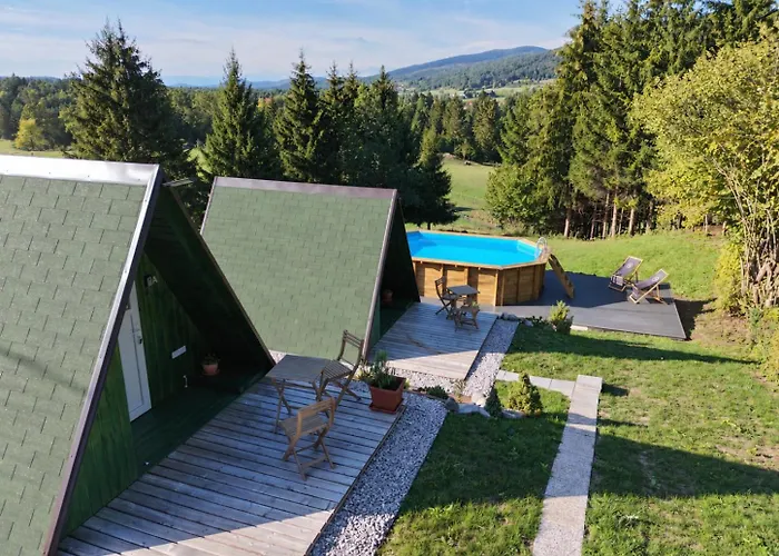 Cozy Cabin With Hot Tub & Pool Begunje pri Cerknici képek