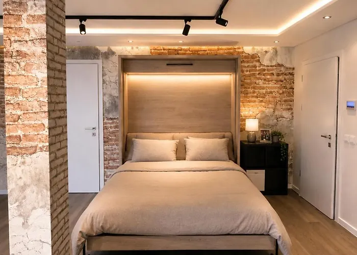Luxury & Spacious 110M2 - Family & Group Friendly Loft Ljubljana - Huge Main Space, Cozy Lounge, Photo Corners, Well-Equipped Podsmreka foto