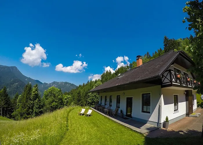 Karami Mountainhouse Bed & Breakfast Trzic photo