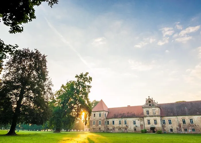Dvorec Rakican Murska Sobota photo