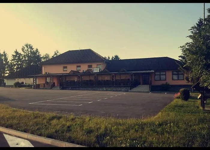 Gostisce Pri Slavcu Hotel Sentjernej photo